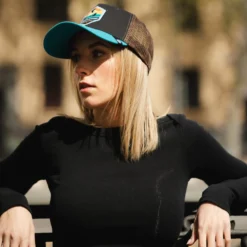 Born To Kitesurf Blue / Brown 24 Born To Kitesurf Blue / Brown -The Indian Face Ventas 03 012 27 04