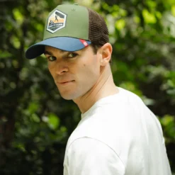 Born To Climb Green / Brown / Blue 35 Born To Climb Green / Brown / Blue -The Indian Face Ventas 03 012 31 13