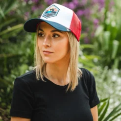 Born To Surf White / Red / Blue 27 Born To Surf White / Red / Blue -The Indian Face Ventas 03 012 32 04