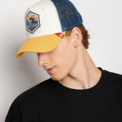 Born To Surf Brown / Blue / Yellow -The Indian Face Ventas 03 012 34 02