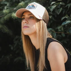 Born To Surf Brown / Grey 20 Born To Surf Brown / Grey -The Indian Face Ventas 03 012 35 02