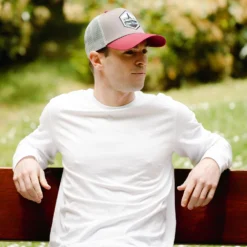 Born To Run Grey / Red -The Indian Face Ventas 03 012 47 10