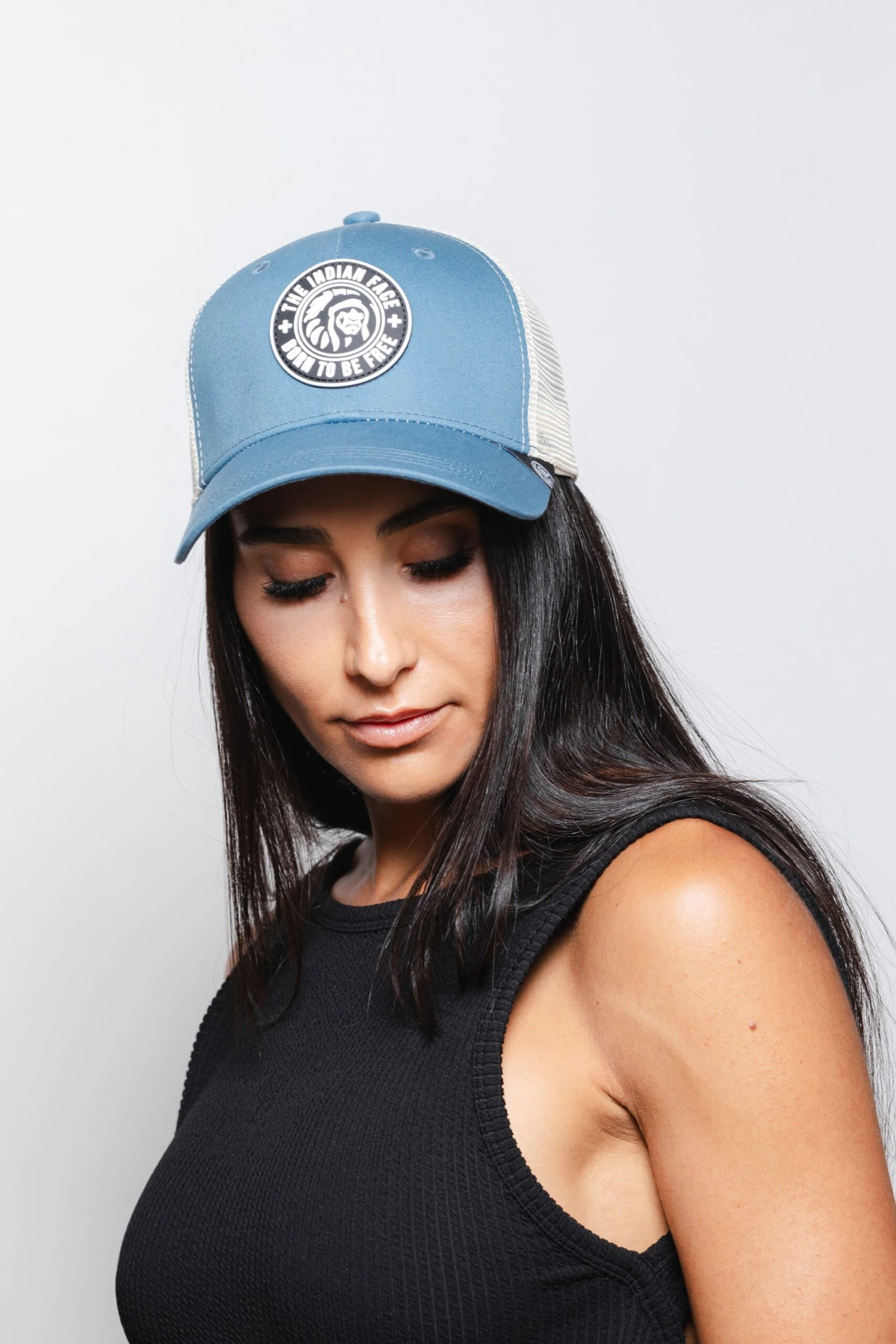 Born To Be Free Blue / White 18 Born To Be Free Blue / White - Imagen 16