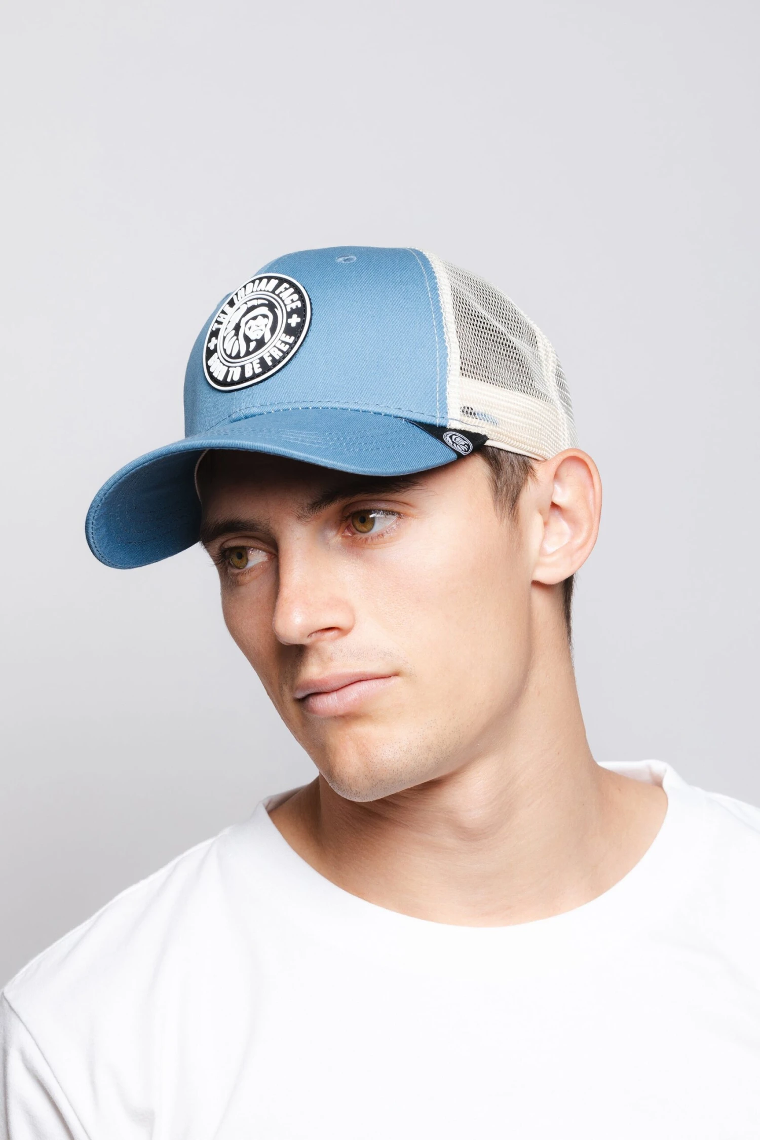 Born To Be Free Blue / White 13 Born To Be Free Blue / White - Imagen 11