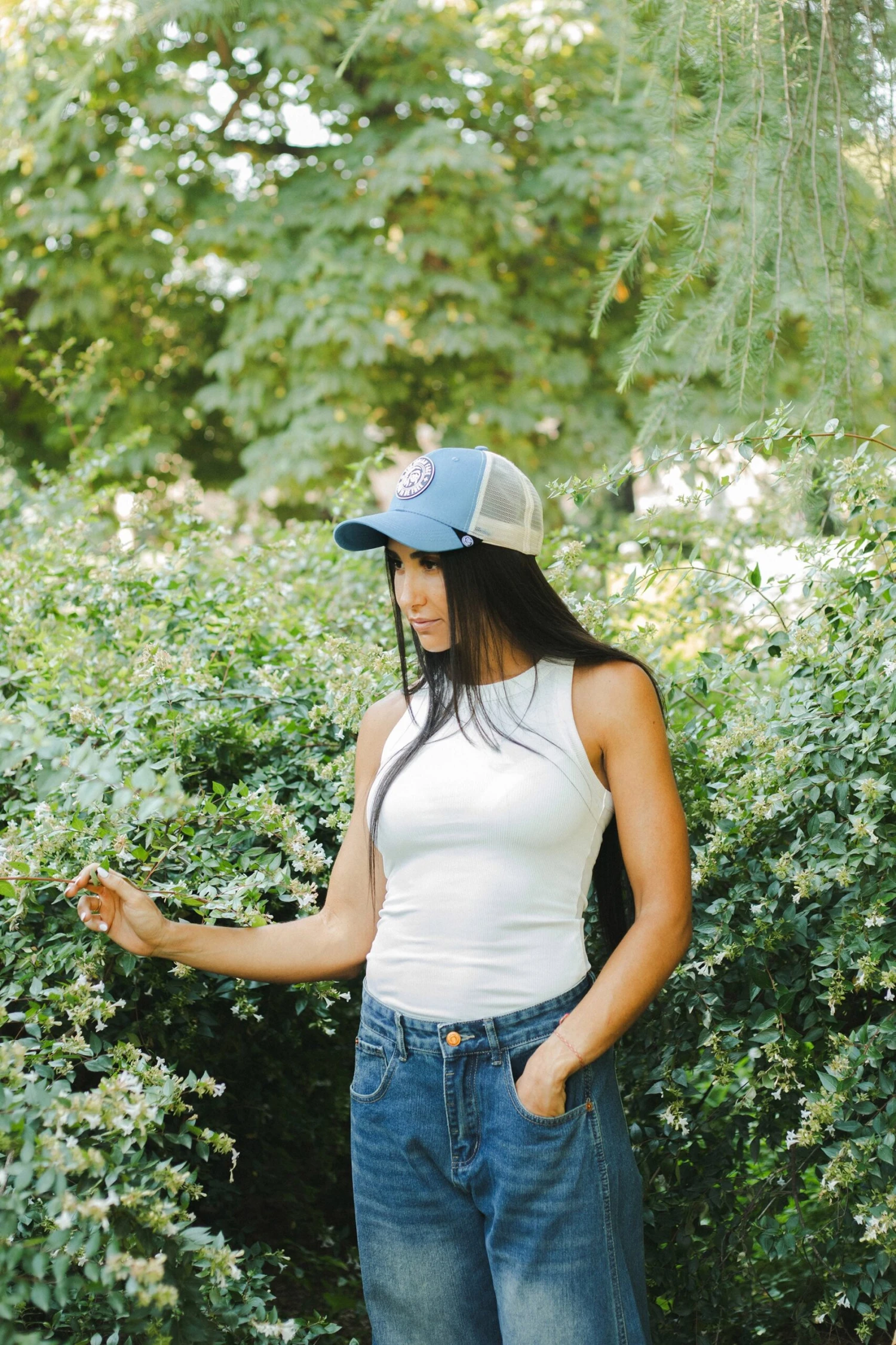 Born To Be Free Blue / White 14 Born To Be Free Blue / White - Imagen 12