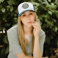 Born To Be Free White / Blue 29 Born To Be Free White / Blue -The Indian Face Ventas 03 013 06 3 scaled