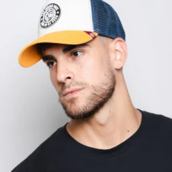 Born To Be Free Brown / Blue / Yellow -The Indian Face Ventas 03 013 09 14 scaled