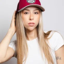 Born To Be Free Red / Grey -The Indian Face Ventas 03 013 10 12 scaled