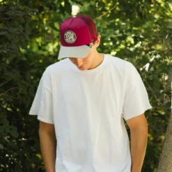 Born To Be Free Red / Grey -The Indian Face Ventas 03 013 10 4 scaled