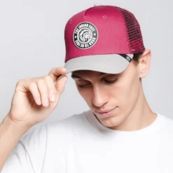 Born To Be Free Red / Grey -The Indian Face Ventas 03 013 10 8 scaled