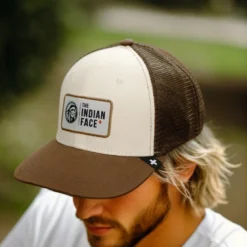 Latitude Brown / Beige 19 Latitude Brown / Beige -The Indian Face Ventas 03 015 01 3