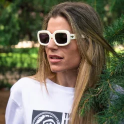 Pearl White / Black -The Indian Face Ventas FotoTheIndianFace22 scaled