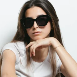 Isla Tortuga Black / Black -The Indian Face Ventas HK 012 01 1 scaled