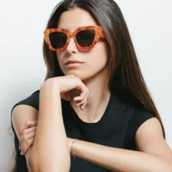 Isla Tortuga Tortoise / Black -The Indian Face Ventas HK 012 02 2 scaled