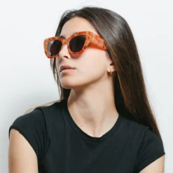 Isla Tortuga Tortoise / Black -The Indian Face Ventas HK 012 02 4 scaled