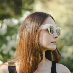 Isla Tortuga White / Black -The Indian Face Ventas HK 012 03 5 scaled