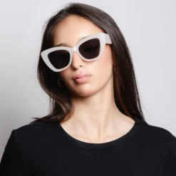 Isla Tortuga White / Black -The Indian Face Ventas HK 012 03 9 scaled