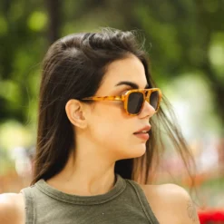 Curazao Tortoise / Black 21 Curazao Tortoise / Black -The Indian Face Ventas HK 013 02 1 scaled