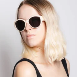 Hawaii White / Black 25 Hawaii White / Black -The Indian Face Ventas HK 015 02 5 scaled