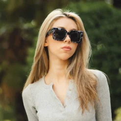 Bora Bora Tortoise / Black -The Indian Face Ventas HK 017 02 3 scaled