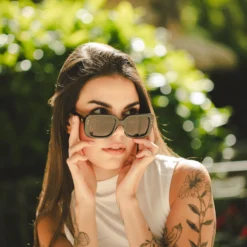 Bali Black / Black 24 Bali Black / Black -The Indian Face Ventas HK 024 01 3 scaled