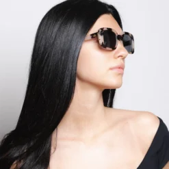 Bali Tortoise / Black -The Indian Face Ventas HK 024 02 1 scaled