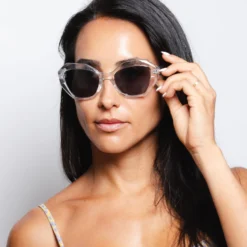 Moorea White / Black -The Indian Face Ventas HK 028 02 2 scaled