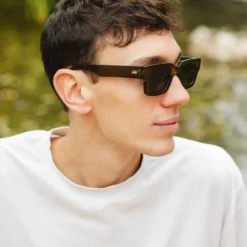 Islander Green / Black 19 Islander Green / Black -The Indian Face Ventas HK A01 24M03C03 02