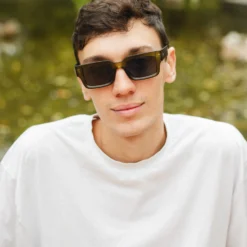 Islander Green / Black 20 Islander Green / Black -The Indian Face Ventas HK A01 24M03C03 03