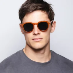 Seashell Orange / Black -The Indian Face Ventas HK A01 24M05C04 04