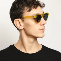 Seashell Yellow / Black 23 Seashell Yellow / Black -The Indian Face Ventas HK A01 24M05C06 06