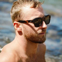 Cove Tortoise / Black 27 Cove Tortoise / Black -The Indian Face Ventas HK A01 24M08C02 08