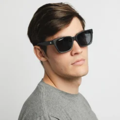 Noosa Black / Black 17 Noosa Black / Black -The Indian Face Ventas HK A01 24M11C01 05