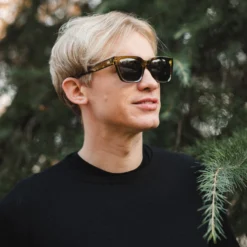 Noosa Green / Black 18 Noosa Green / Black -The Indian Face Ventas HK A01 24M11C03 01