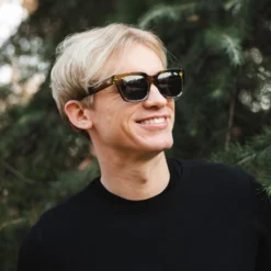 Noosa Green / Black 19 Noosa Green / Black -The Indian Face Ventas HK A01 24M11C03 02