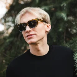 Noosa Green / Black 20 Noosa Green / Black -The Indian Face Ventas HK A01 24M11C03 03