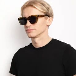 Noosa Green / Black 22 Noosa Green / Black -The Indian Face Ventas HK A01 24M11C03 05