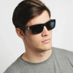 Biarritz Black / Black 19 Biarritz Black / Black -The Indian Face Ventas HK A01 24M12C01 04