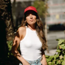 Wave Red -The Indian Face Ventas HK A05 23M01C01 01 scaled