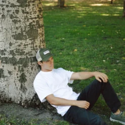 Barefoot Green / Beige -The Indian Face Ventas HK A05 24M03C05 10 scaled