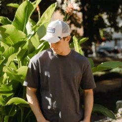 Barefoot Beige -The Indian Face Ventas HK A05 24M03C06 09 scaled