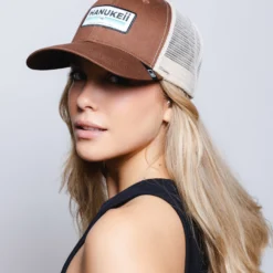 Barefoot Brown -The Indian Face Ventas HK A05 24M03C09 05 scaled