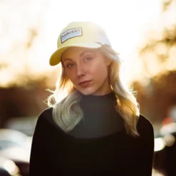 Barefoot Yellow / White -The Indian Face Ventas Hanukeii 38