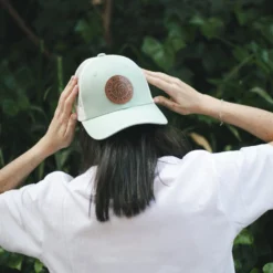 Born To Be Free Green / White 18 Born To Be Free Green / White -The Indian Face Ventas IF A05 23M01C01 2 scaled