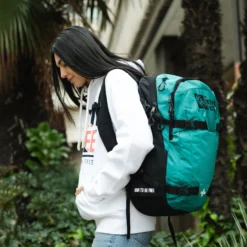 Atlas Green -The Indian Face Ventas IF A08 23M01C08 02 62c1a4bb 87fd 490b 9b34 42a387767f76