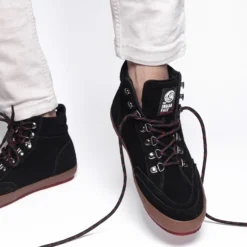 Highland Black 29 Highland Black -The Indian Face Ventas IF Z01 24M02C01 013 scaled