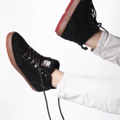 Highland Black 30 Highland Black -The Indian Face Ventas IF Z01 24M02C01 014 scaled