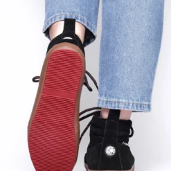 Highland Black 24 Highland Black -The Indian Face Ventas IF Z01 24M02C01 08 scaled