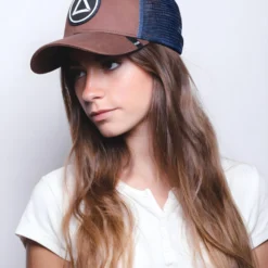 Northern Brown / Blue -The Indian Face Ventas UL A05 23M01C08 10 scaled