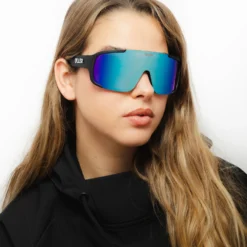 Bolt Black / Blue 41 Bolt Black / Blue -The Indian Face Ventas UL P05 09 08 1